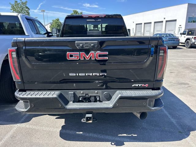 Used 2024 GMC Sierra 2500 AT4 w/ AT4 Premium Plus Package AWD/4WD image 5