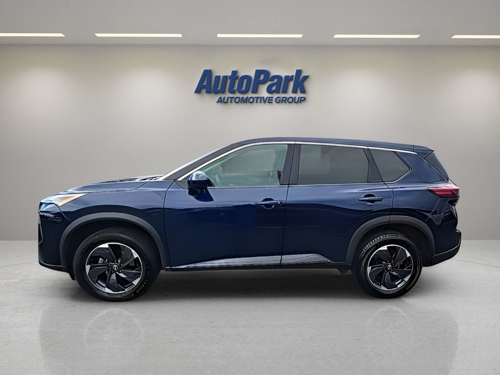 Used 2024 Nissan Rogue SV AWD/4WD image 4