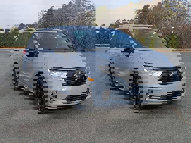 Used 2024 Honda Odyssey Sport image 7
