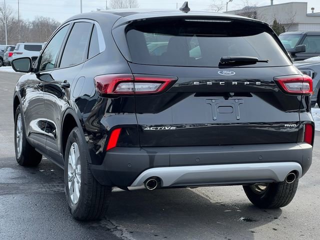 Certified 2023 Ford Escape Active w/ Tech Pack #2 image 2