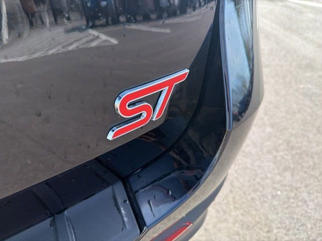 Certified 2023 Ford Explorer ST w/ Equipment Group 401A image 9