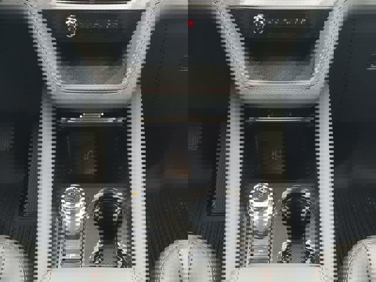 Certified 2025 Ford Explorer Active w/ Active Comfort Package image 17