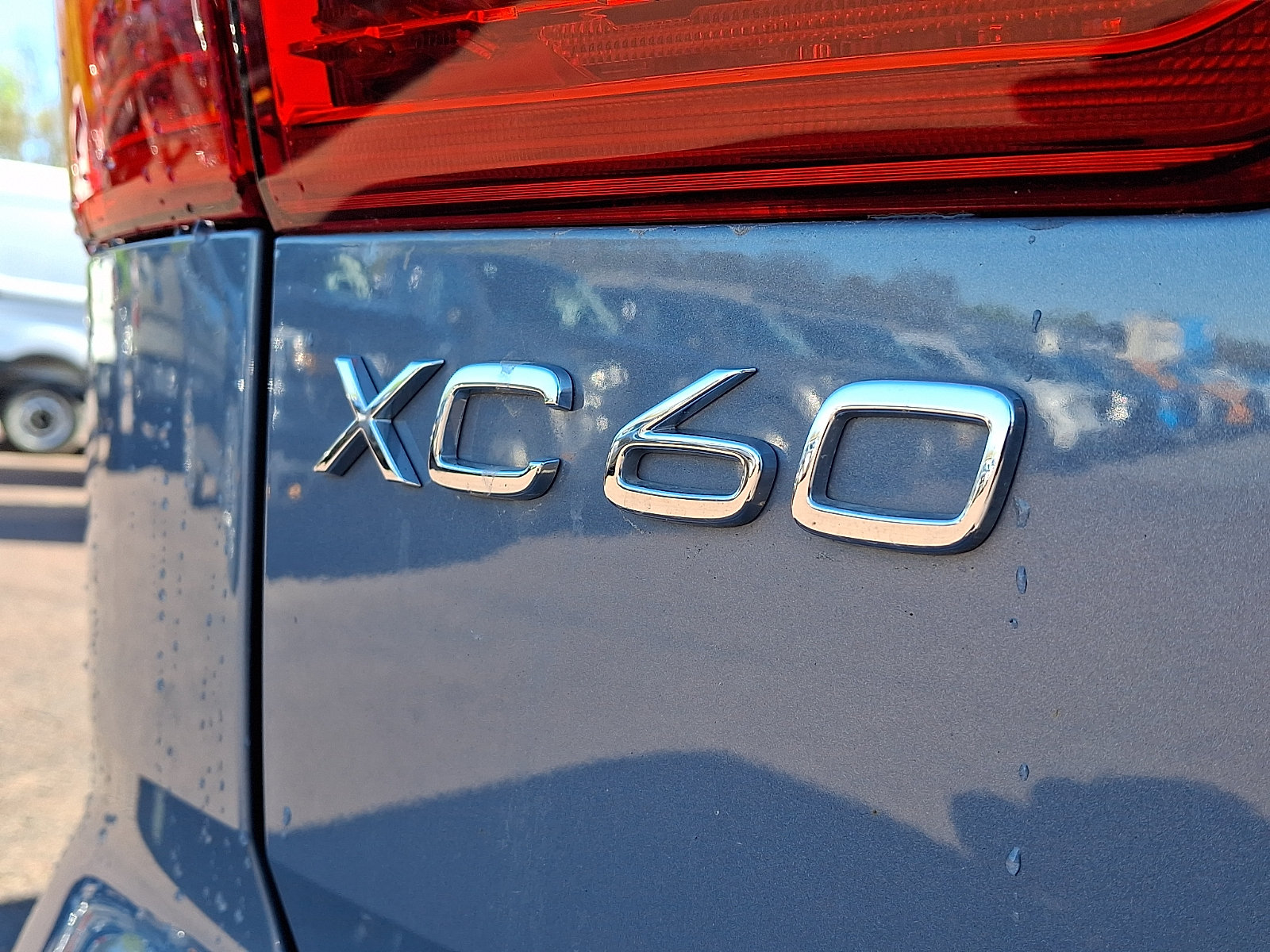 Used 2024 Volvo XC60 B5 Plus w/ Climate Package AWD/4WD image 31