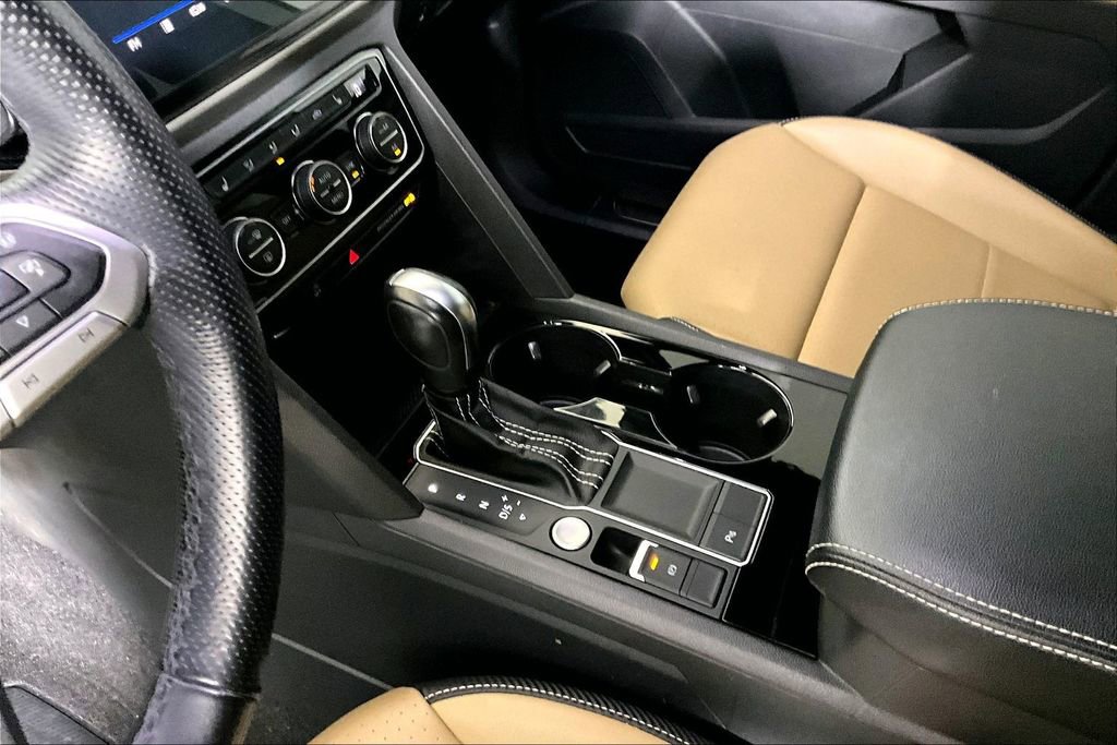 Used 2021 Volkswagen Atlas Cross Sport SEL R-Line image 13