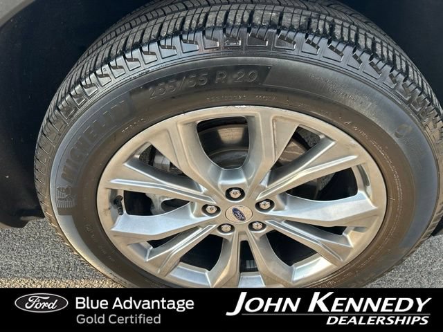 Certified 2023 Ford Explorer XLT w/ Equipment Group 202A AWD/4WD image 7