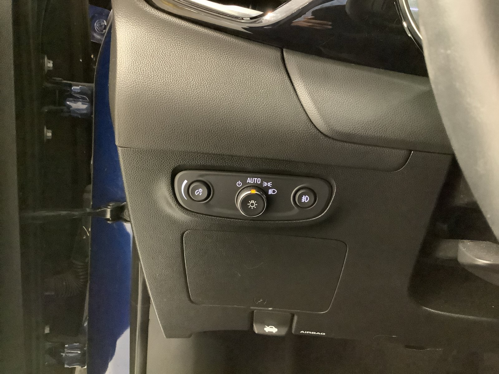 Used 2023 Buick Encore GX Select w/ Safety Package II AWD/4WD image 23
