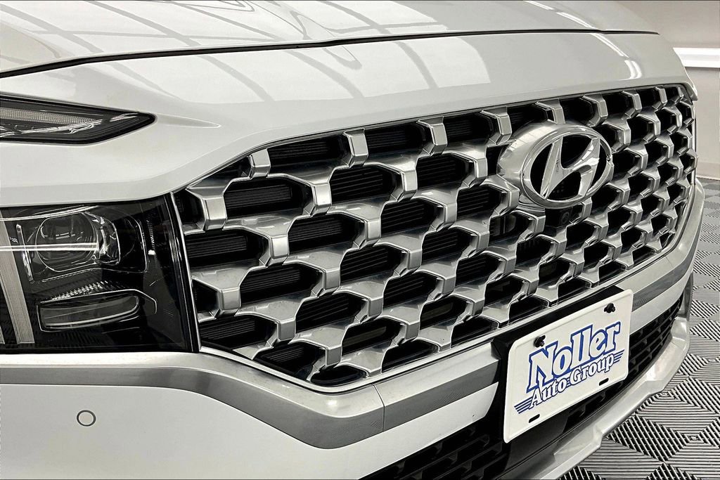 Used 2022 Hyundai Santa Fe Limited image 28