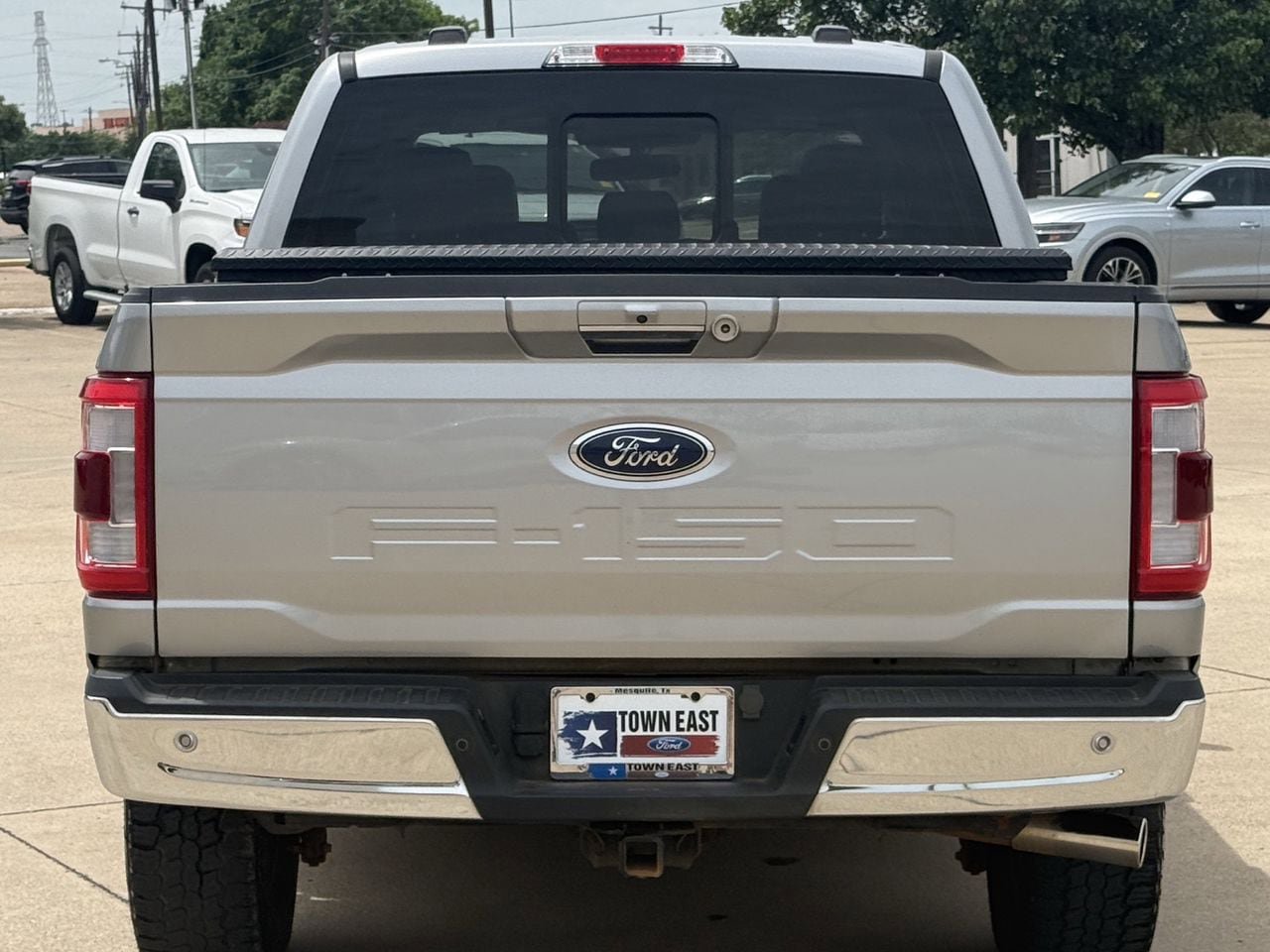 Certified 2023 Ford F150 Lariat w/ FX4 Off-Road Package AWD/4WD image 6