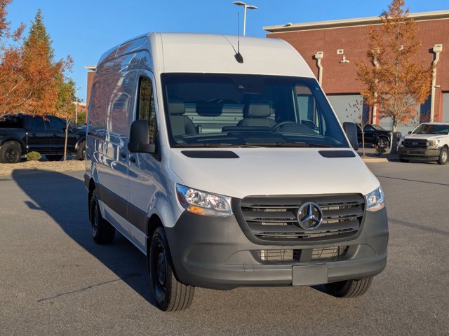 Used 2024 Mercedes-Benz Sprinter 2500 image 8