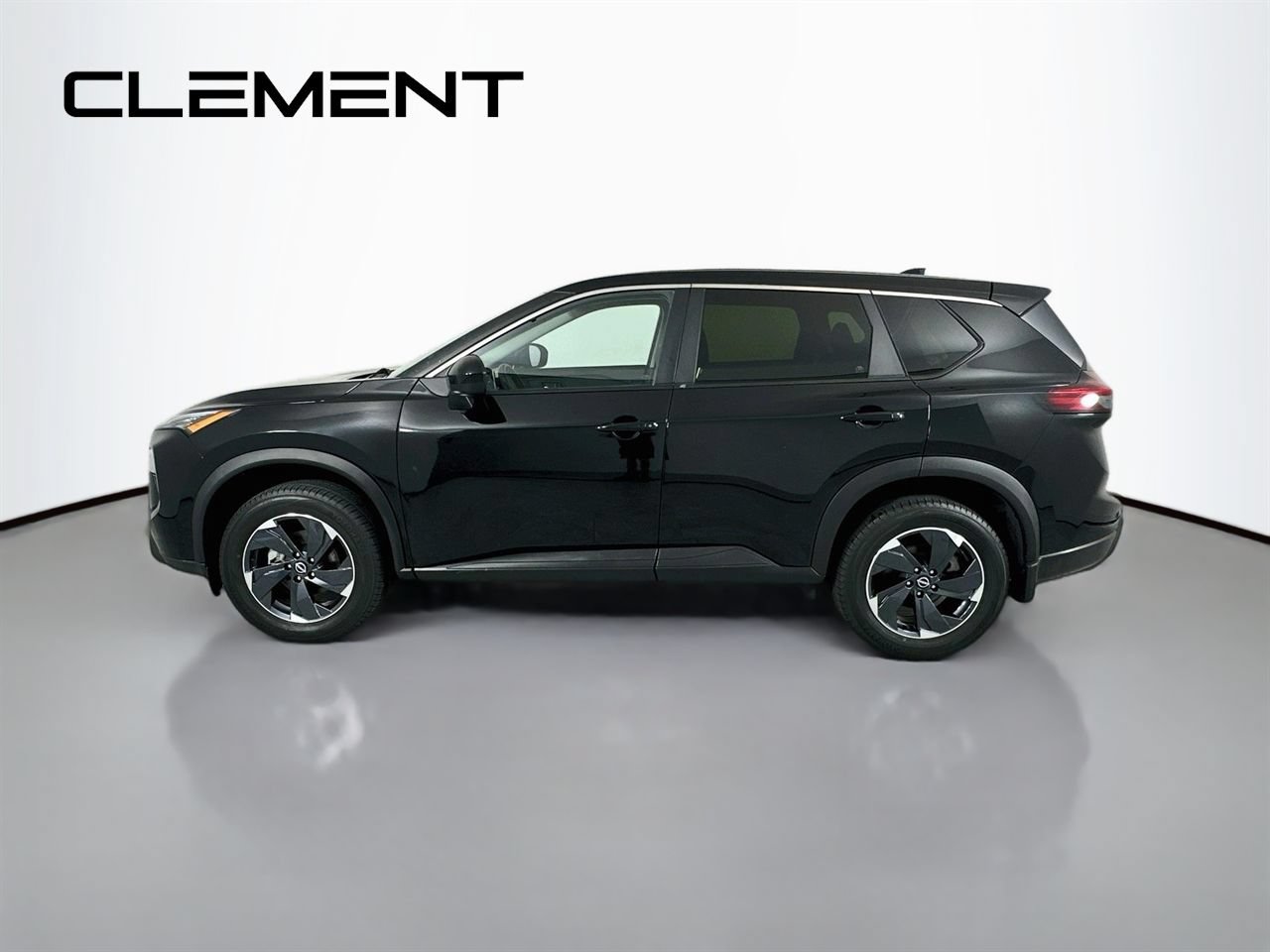 Used 2024 Nissan Rogue SV AWD/4WD image 6
