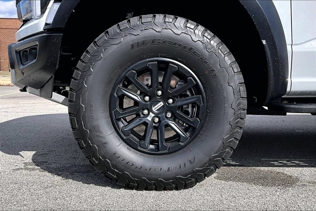 Certified 2025 Ford F150 Raptor AWD/4WD image 9