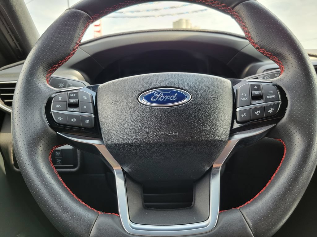 Certified 2024 Ford Explorer ST-Line w/ Class IV Trailer Tow Package AWD/4WD image 13