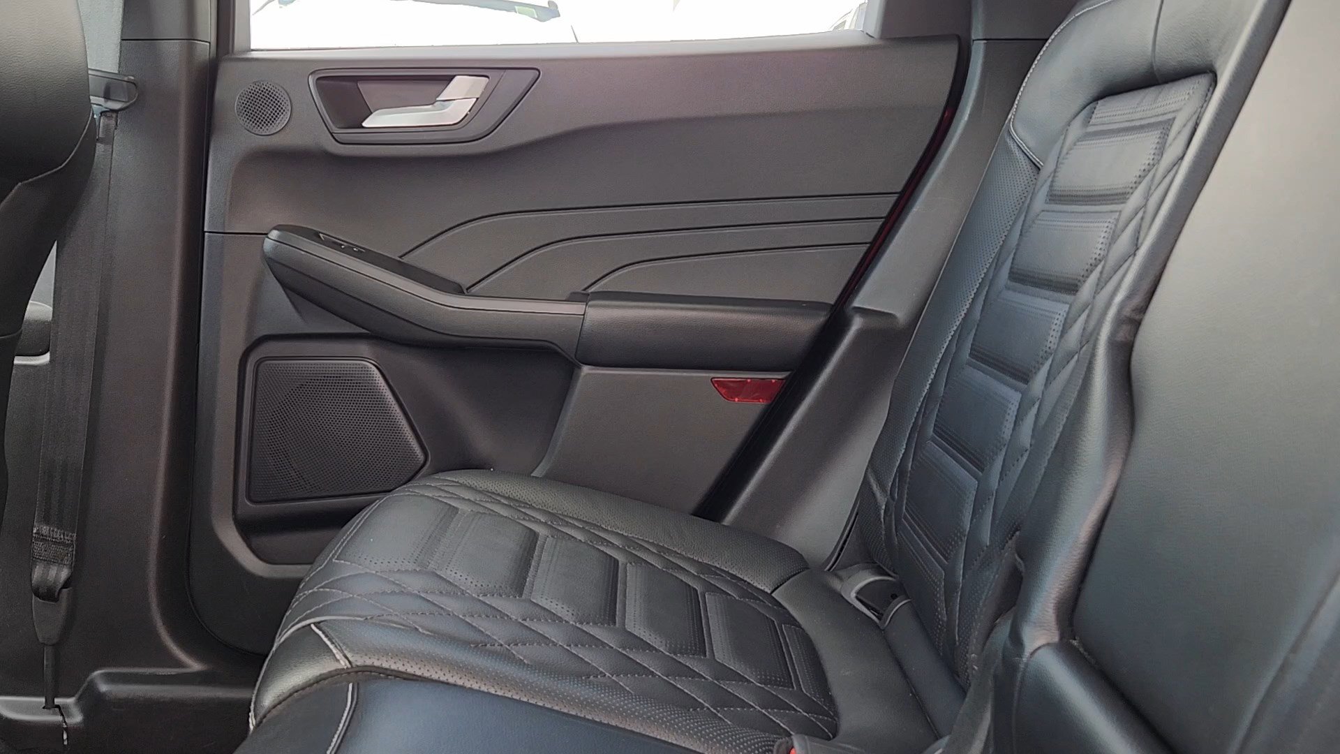 Certified 2023 Ford Escape Platinum w/ Premium Technology Package image 16