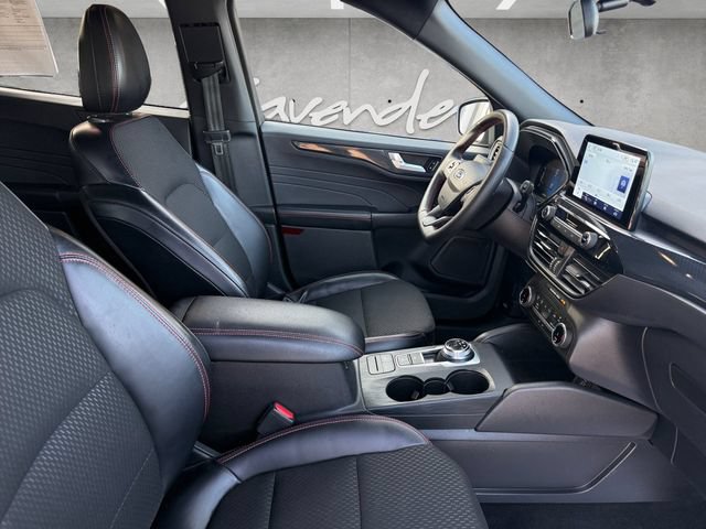 Certified 2025 Ford Escape ST-Line FWD image 25