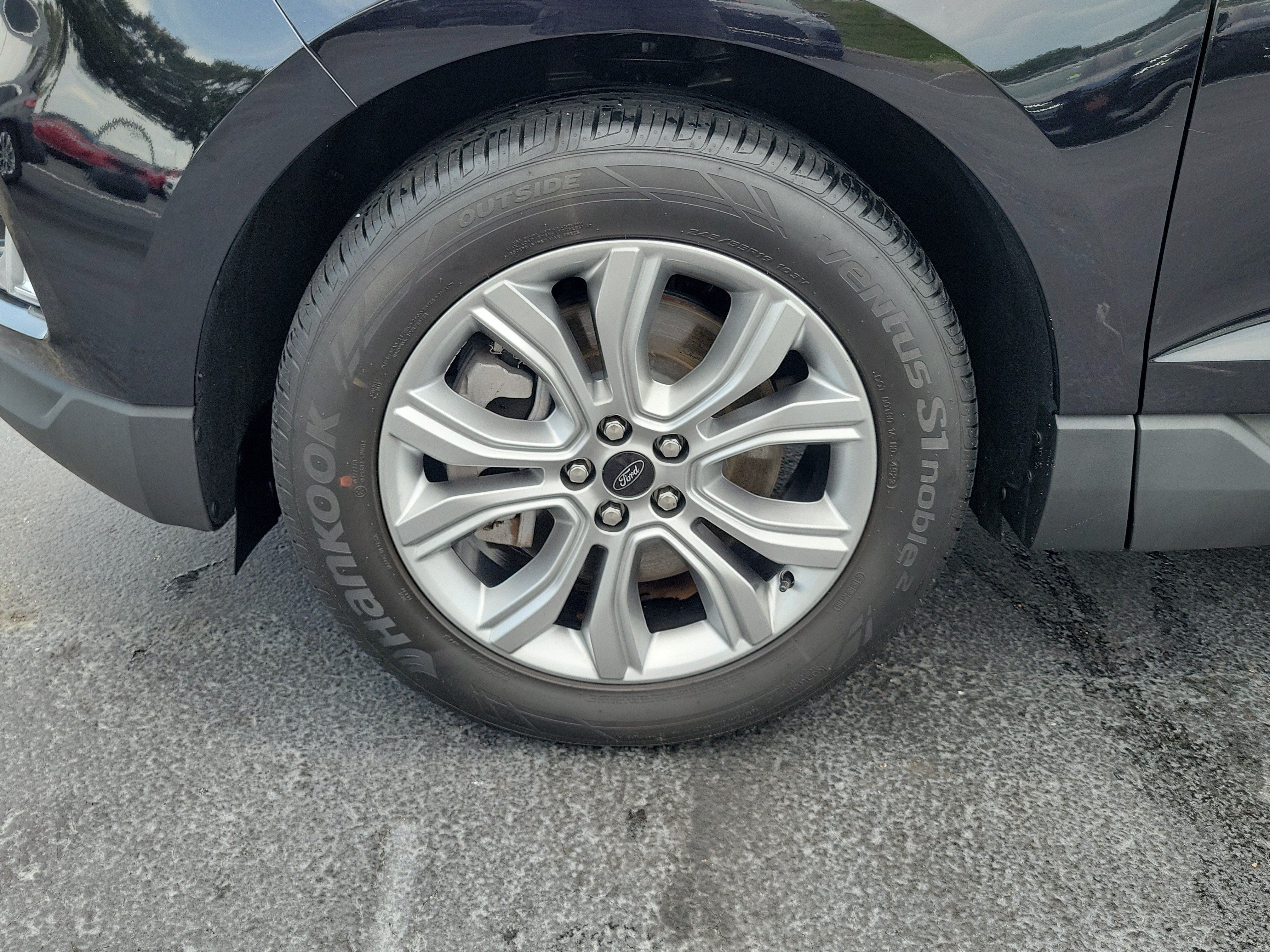 Certified 2024 Ford Edge Titanium AWD/4WD image 5