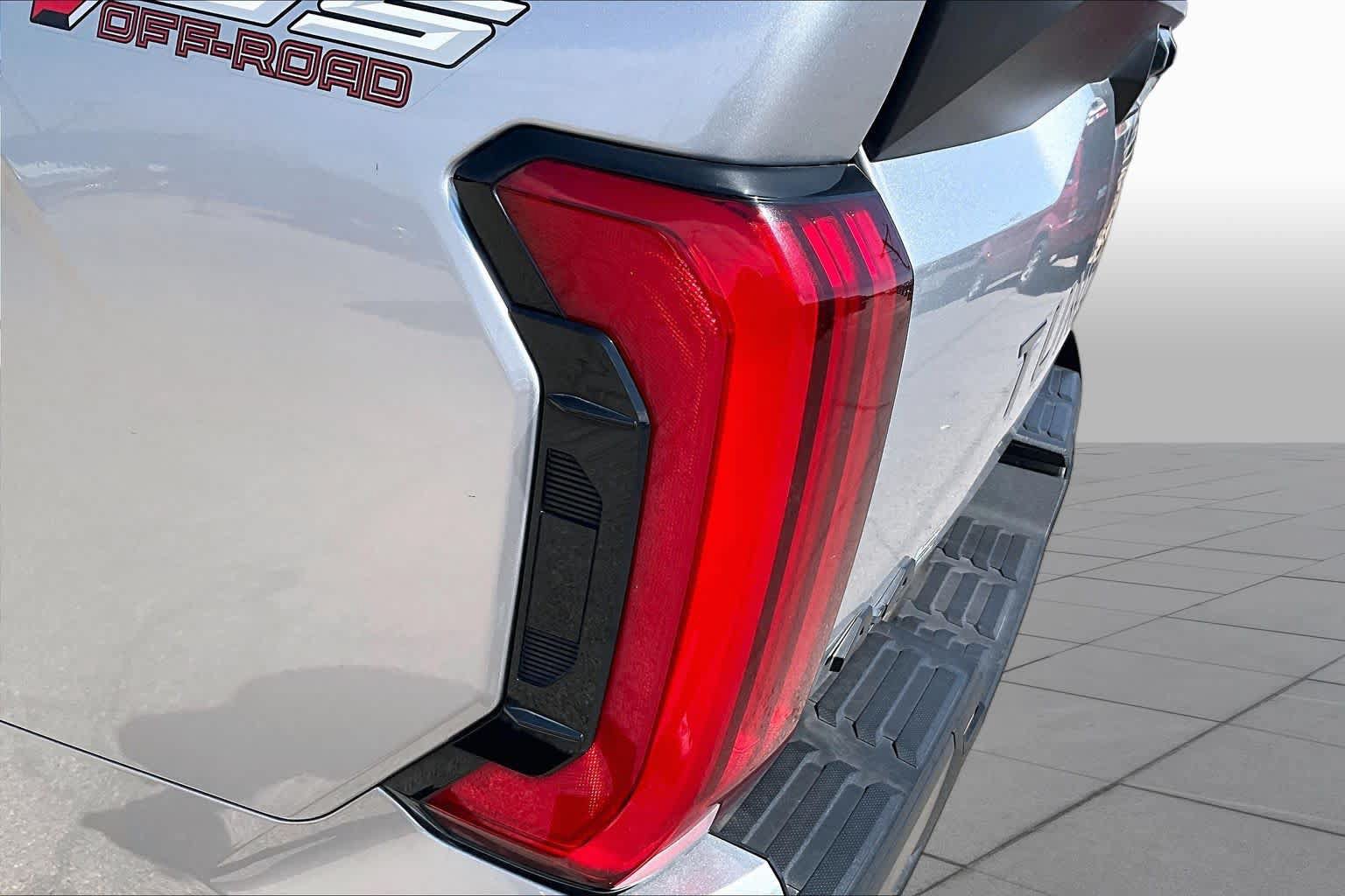 Used 2023 Toyota Tundra SR5 AWD/4WD image 29