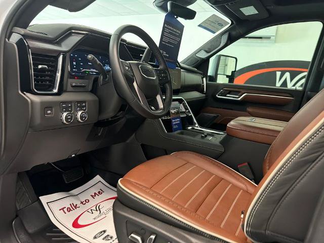 Used 2025 GMC Sierra 2500 Denali Ultimate AWD/4WD image 12