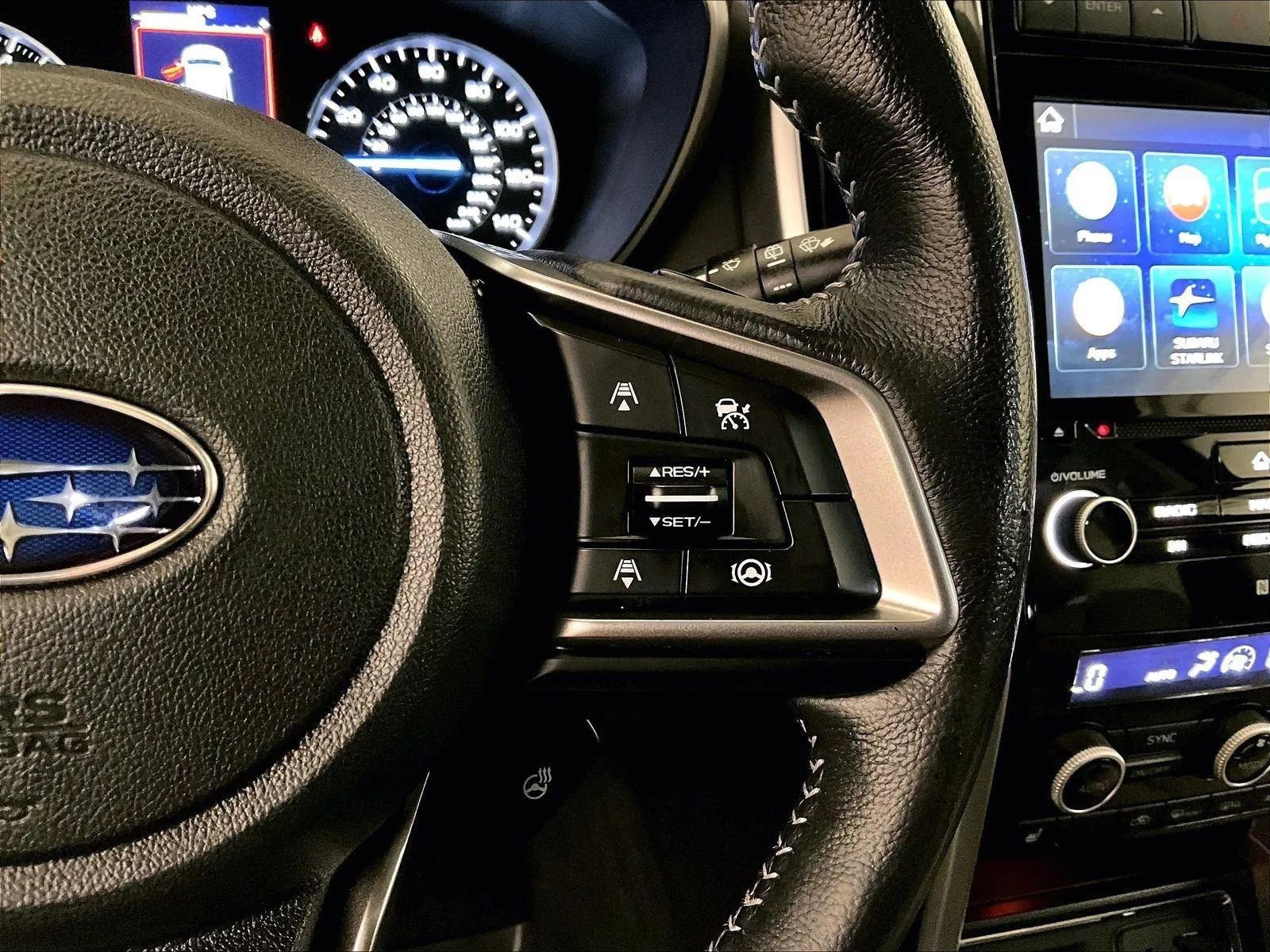 Used 2022 Subaru Ascent Limited w/ Technology Package image 18