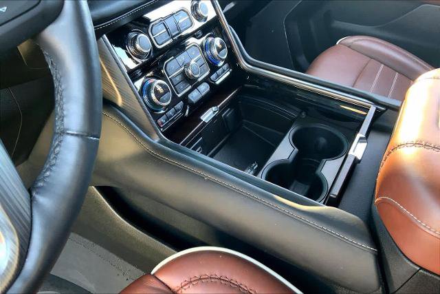 Used 2024 GMC Yukon XL Denali Ultimate image 16