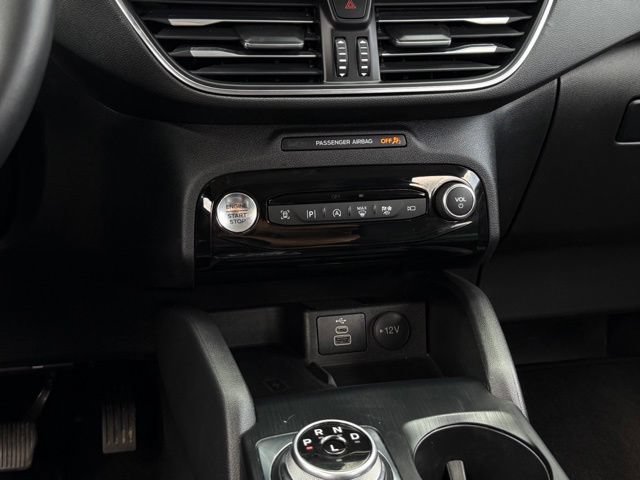 Certified 2024 Ford Escape Platinum AWD/4WD image 23