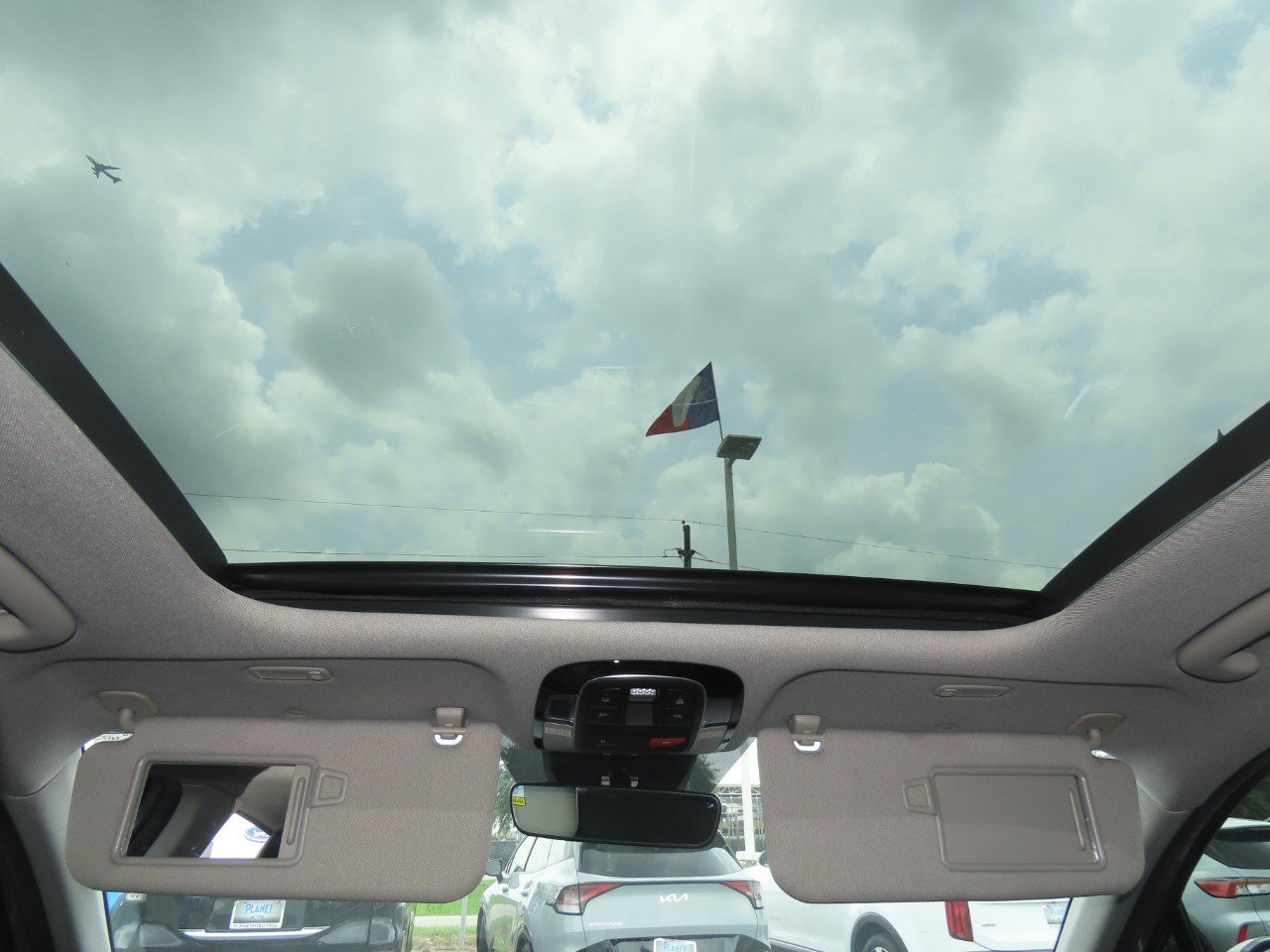 Used 2023 Hyundai Santa Fe Limited FWD image 21