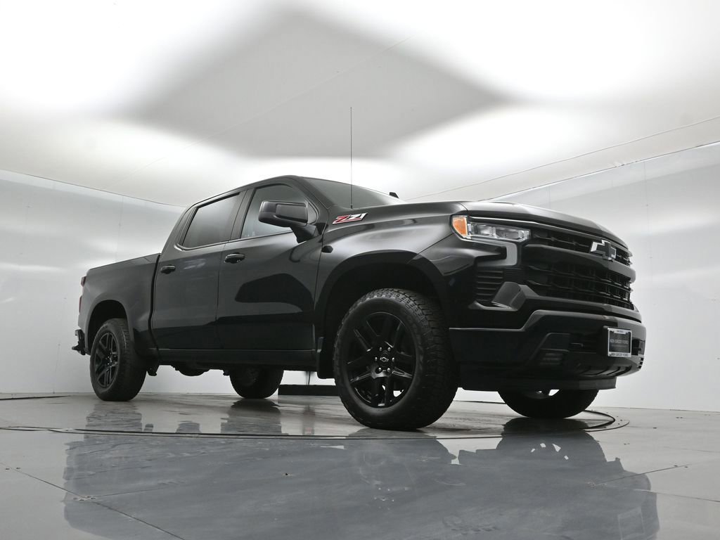 Used 2024 Chevrolet Silverado 1500 RST w/ Z71 Off-Road Package image 5