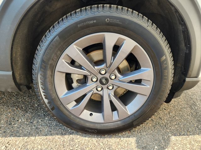 Certified 2023 Ford Explorer XLT w/ Equipment Group 202A AWD/4WD image 22