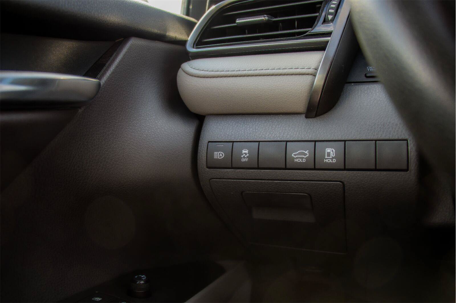 Used 2023 Toyota Camry LE FWD image 16