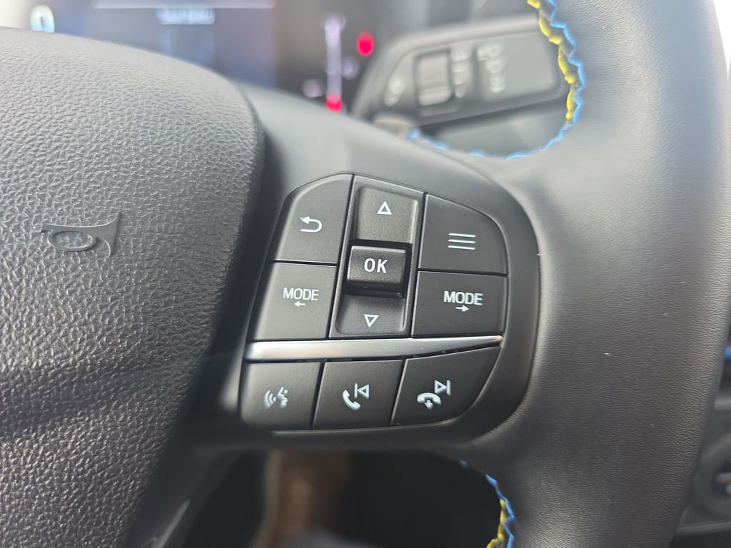 Certified 2025 Ford Maverick Lobo AWD/4WD image 29