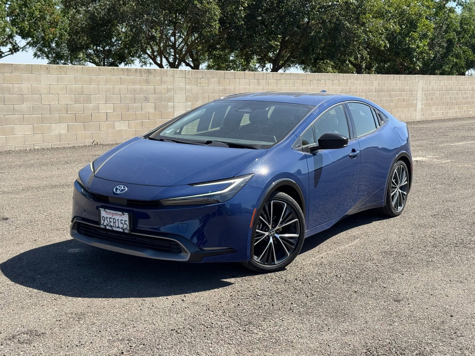 Used 2024 Toyota Prius XLE FWD image 9