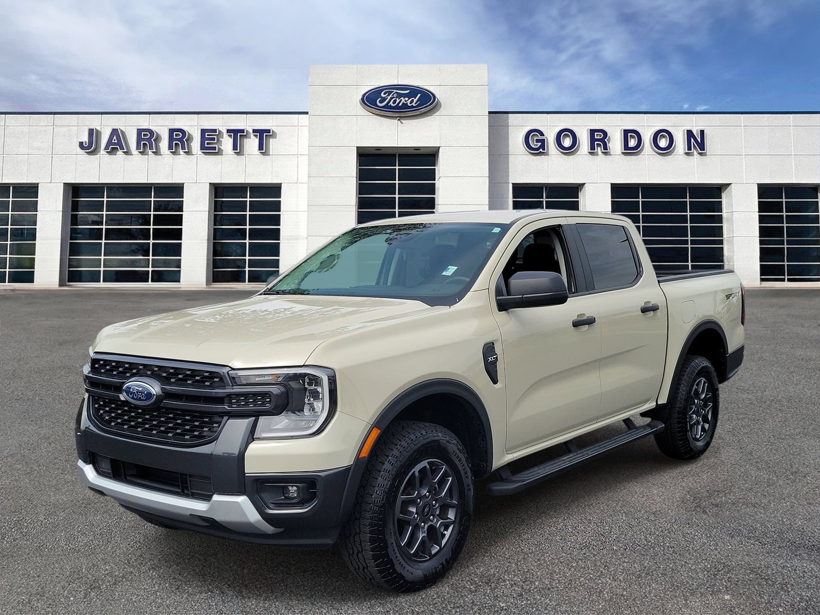 Certified 2025 Ford Ranger XLT RWD image 2