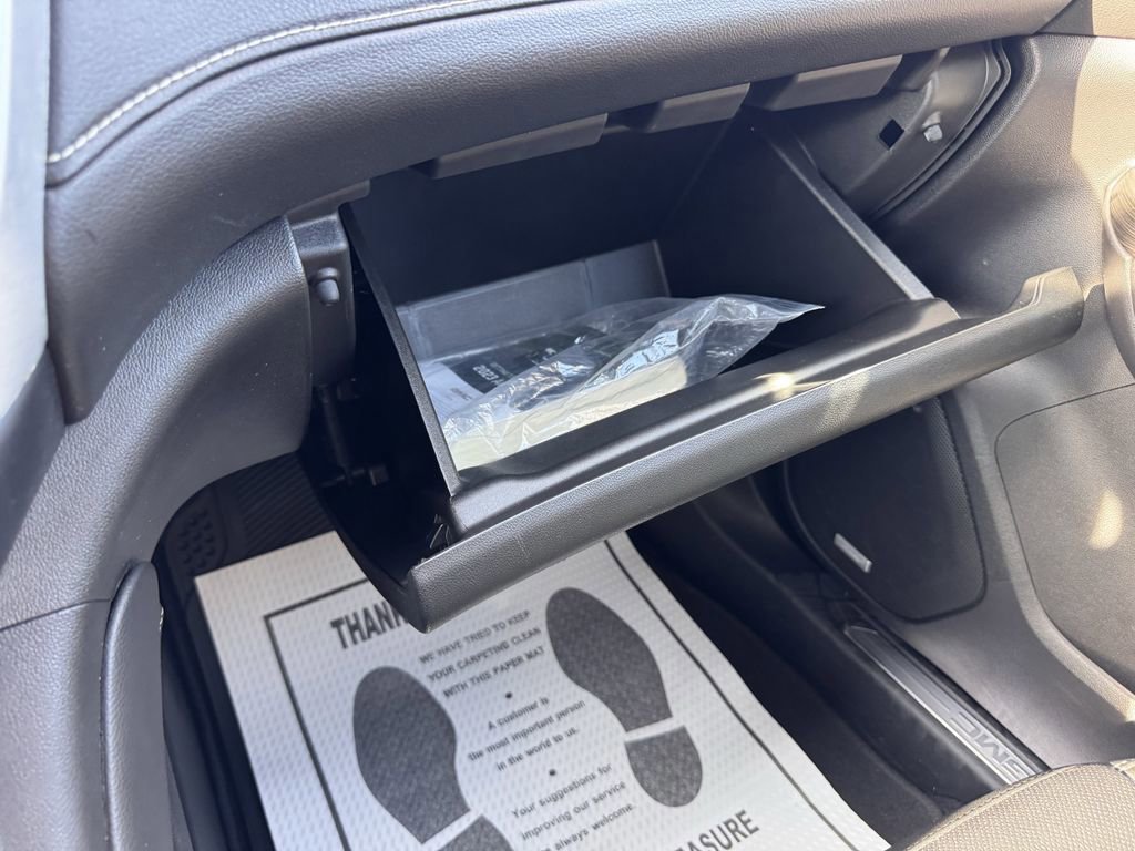 Used 2023 GMC Acadia SLT image 27