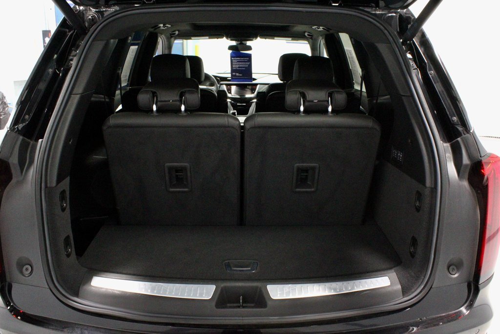 Used 2025 Cadillac XT6 Premium Luxury image 15