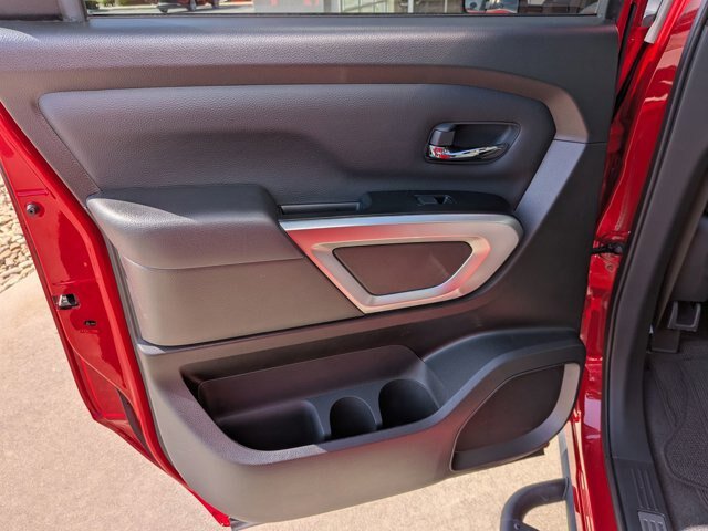 Used 2024 Nissan Titan SV w/ SV Convenience Package AWD/4WD image 27