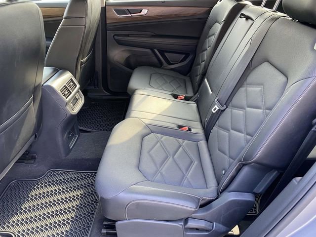 Used 2024 Volkswagen Atlas SE image 15