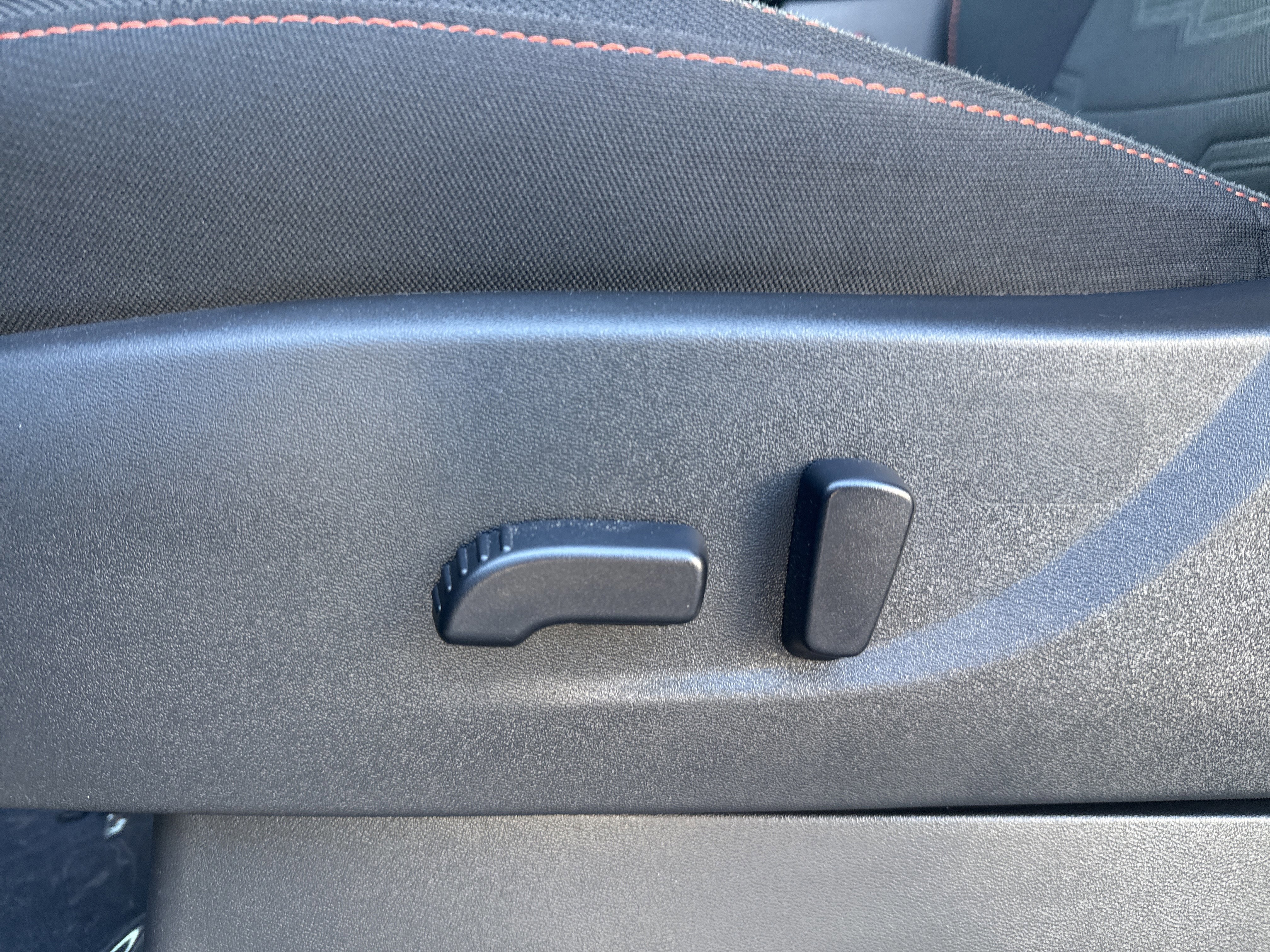 Used 2024 Nissan Frontier PRO-4X w/ Pro Convenience Package image 11