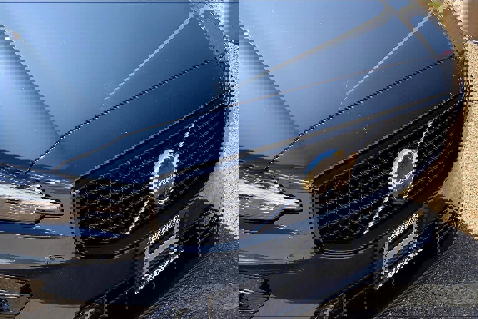 Used 2023 Volvo S60 B5 Plus image 30