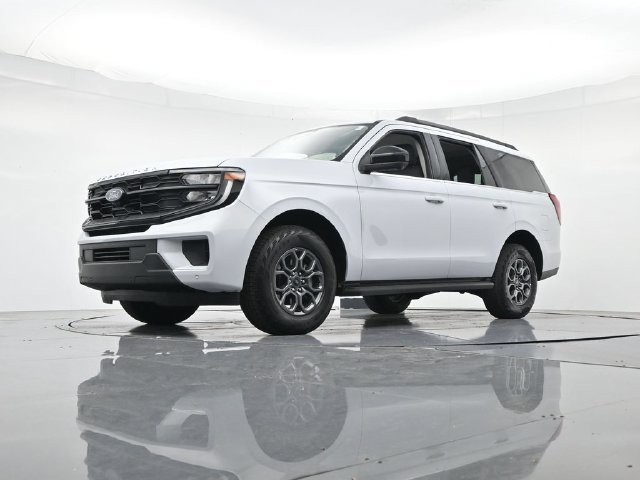 Certified 2025 Ford Expedition Active RWD image 39