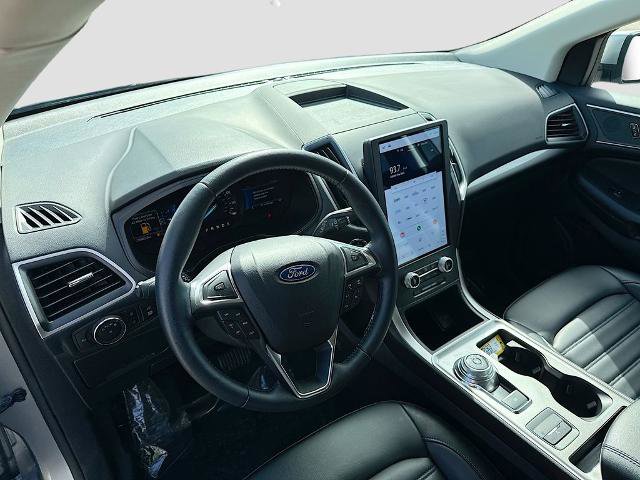 Certified 2023 Ford Edge SEL w/ Convenience Package AWD/4WD image 9