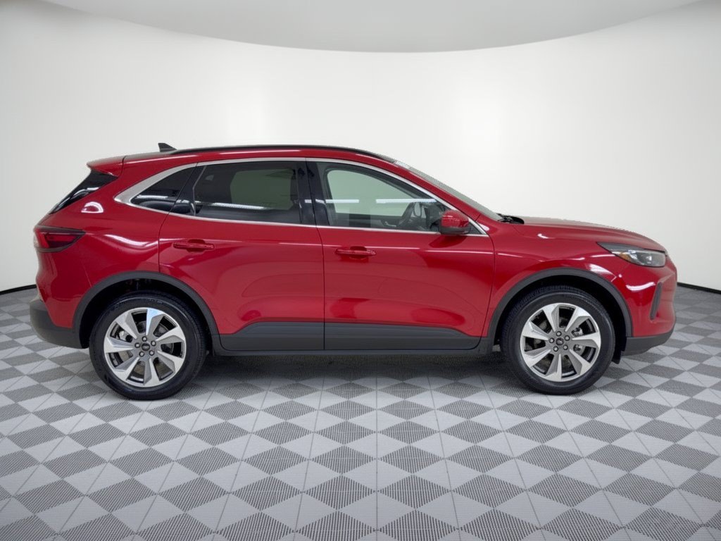 Certified 2025 Ford Escape Platinum AWD/4WD image 8