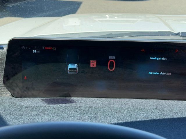 Certified 2025 Ford Expedition Active AWD/4WD image 7