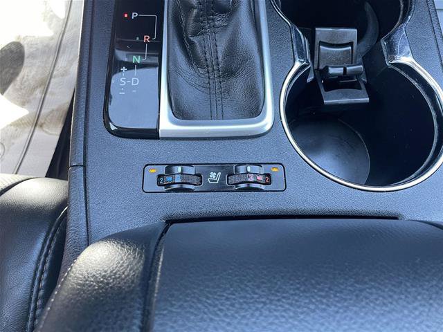 Used 2018 Toyota Highlander Limited w/ Protection Package #3 AWD/4WD image 26