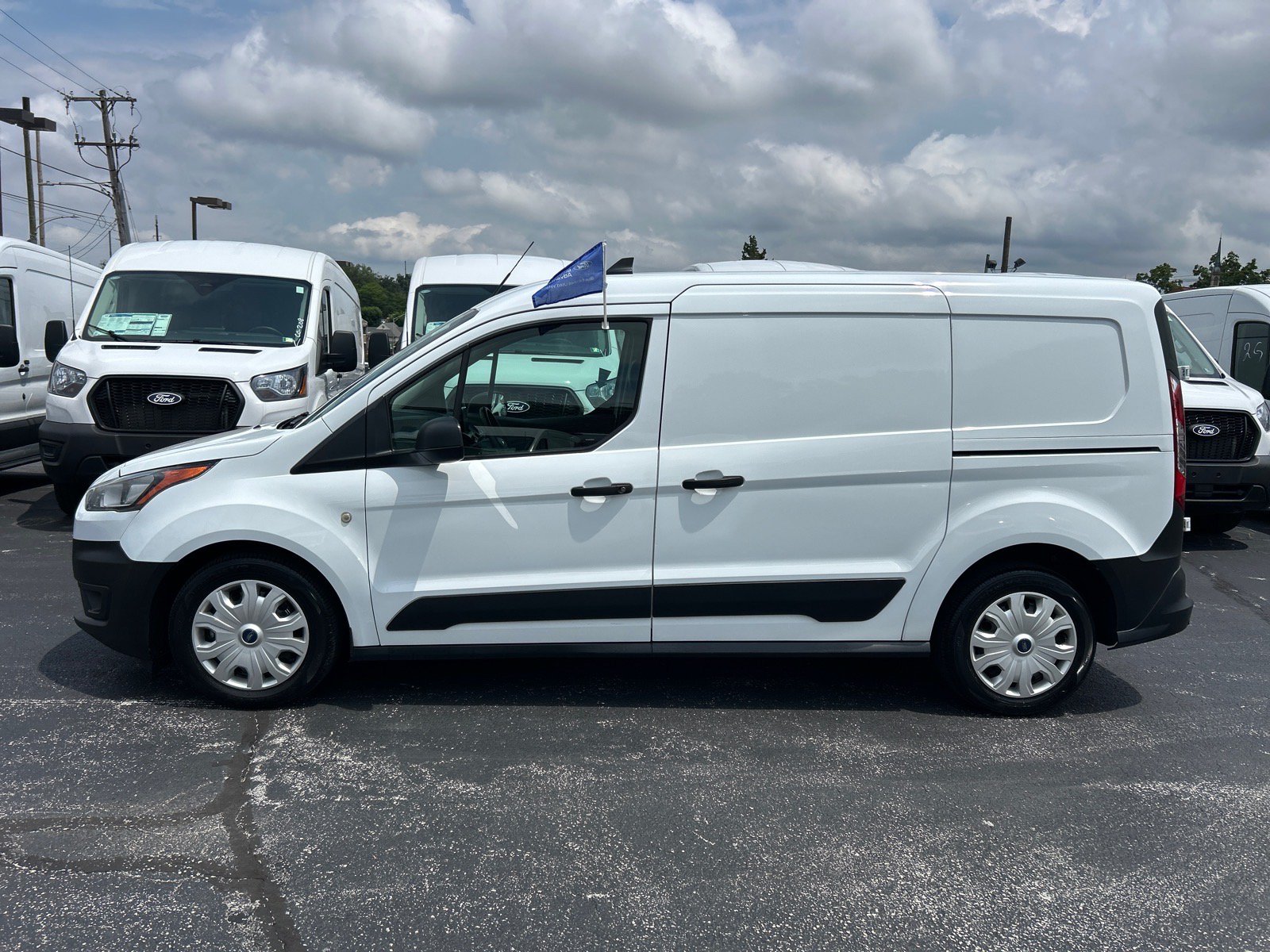 Certified 2022 Ford Transit Connect XL w/ CNG/LPG Engine Prep Package FWD image 4
