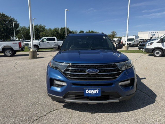 Certified 2020 Ford Explorer XLT w/ Equipment Group 202A AWD/4WD image 2