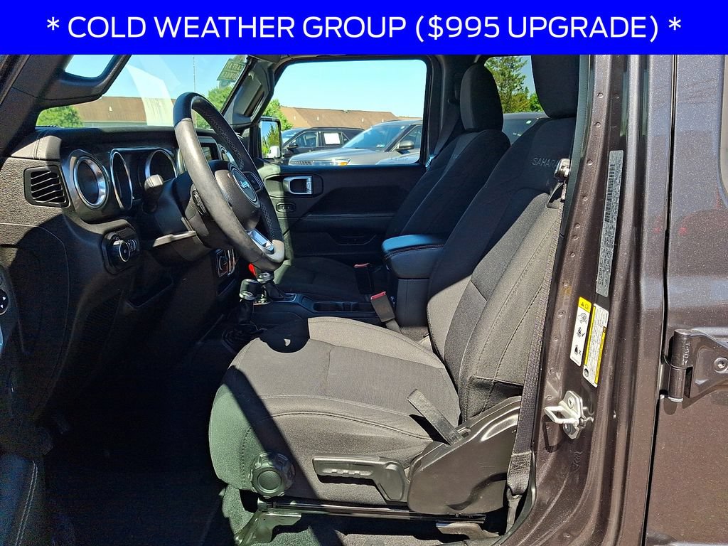 Used 2019 Jeep Wrangler Unlimited Sahara w/ Dual Top Group AWD/4WD image 13