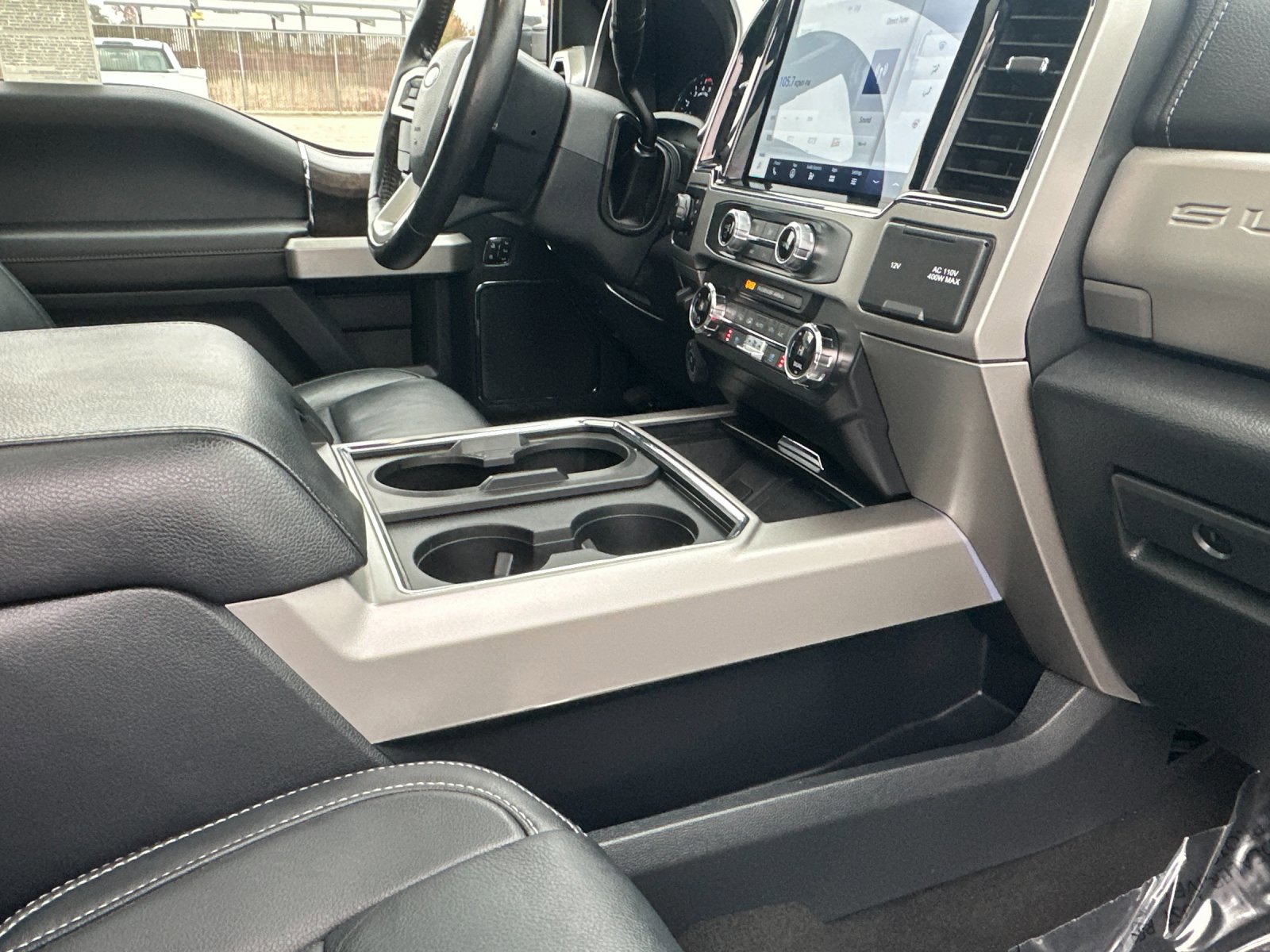 Certified 2022 Ford F350 Lariat w/ Lariat Ultimate Package image 16