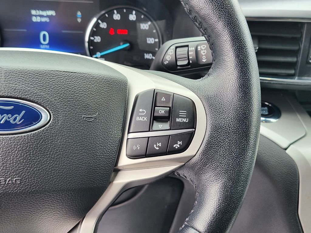 Certified 2022 Ford Explorer XLT w/ Equipment Group 202A image 31