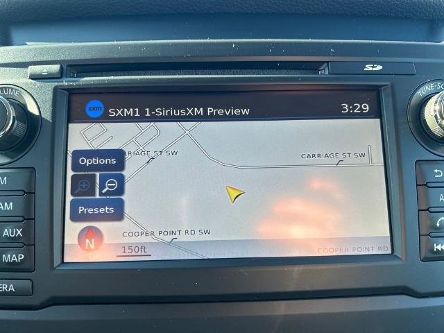 Used 2017 Nissan Titan SV image 27