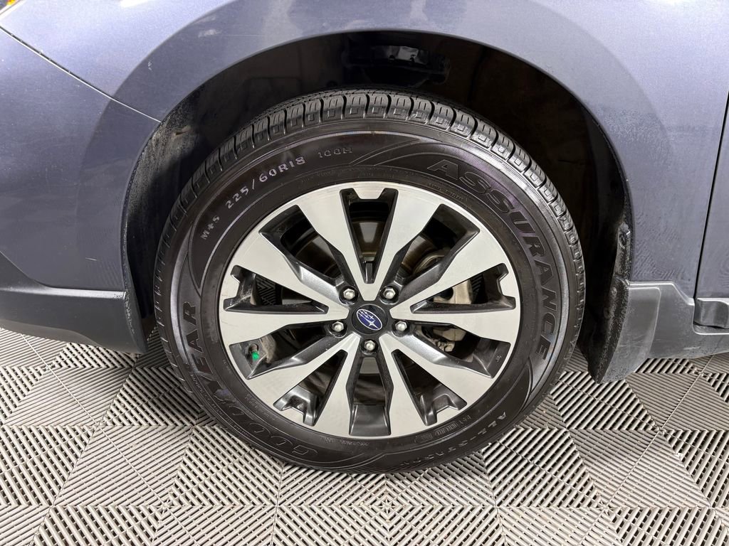 Used 2017 Subaru Outback 3.6R Limited image 10