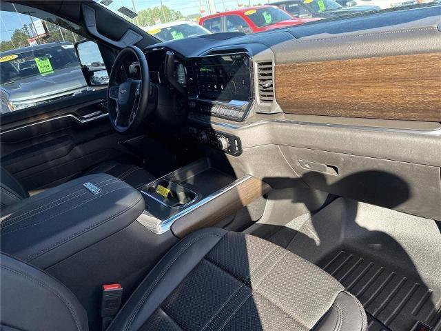Used 2025 Chevrolet Silverado 2500 High Country w/ High Country Premium Package AWD/4WD image 21